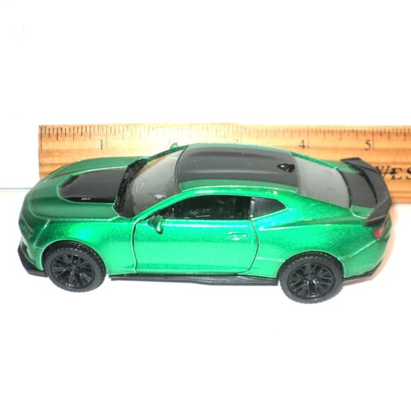 Chevrolet Camaro ZL1 2017 Motormax 1:39 Metallic Green Toy Car 4 3/4" Long - Picture 1 of 5